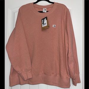 🆕 The North Face women’s 2X coral color sweatshirt. NWT